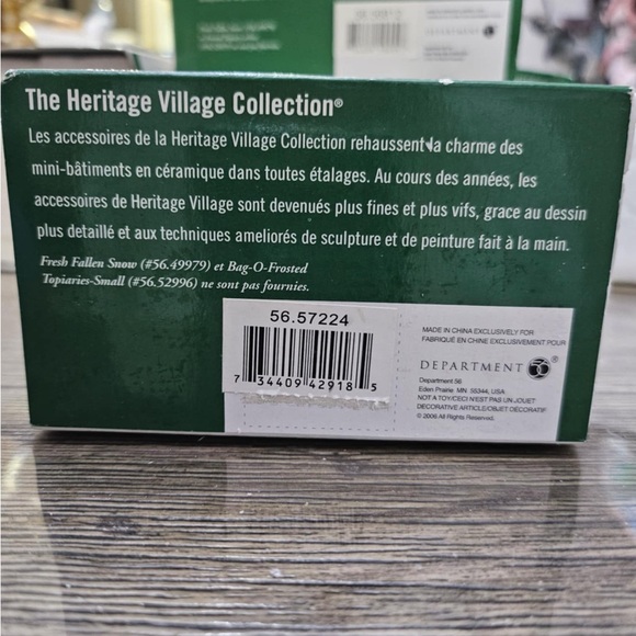 SOLD - Department 56 Christmas Bell Choir/Chior - Picture 6 of 7